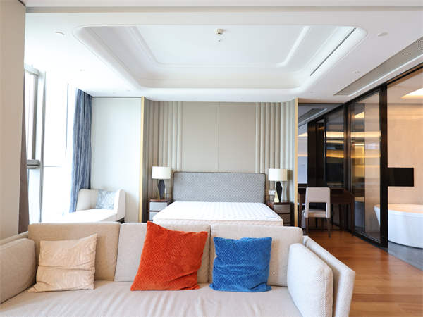 昆泰嘉瑞公寓开间130sqm (3).jpg